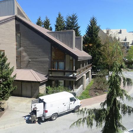 Clock Tower Resort 惠斯勒 外观 照片