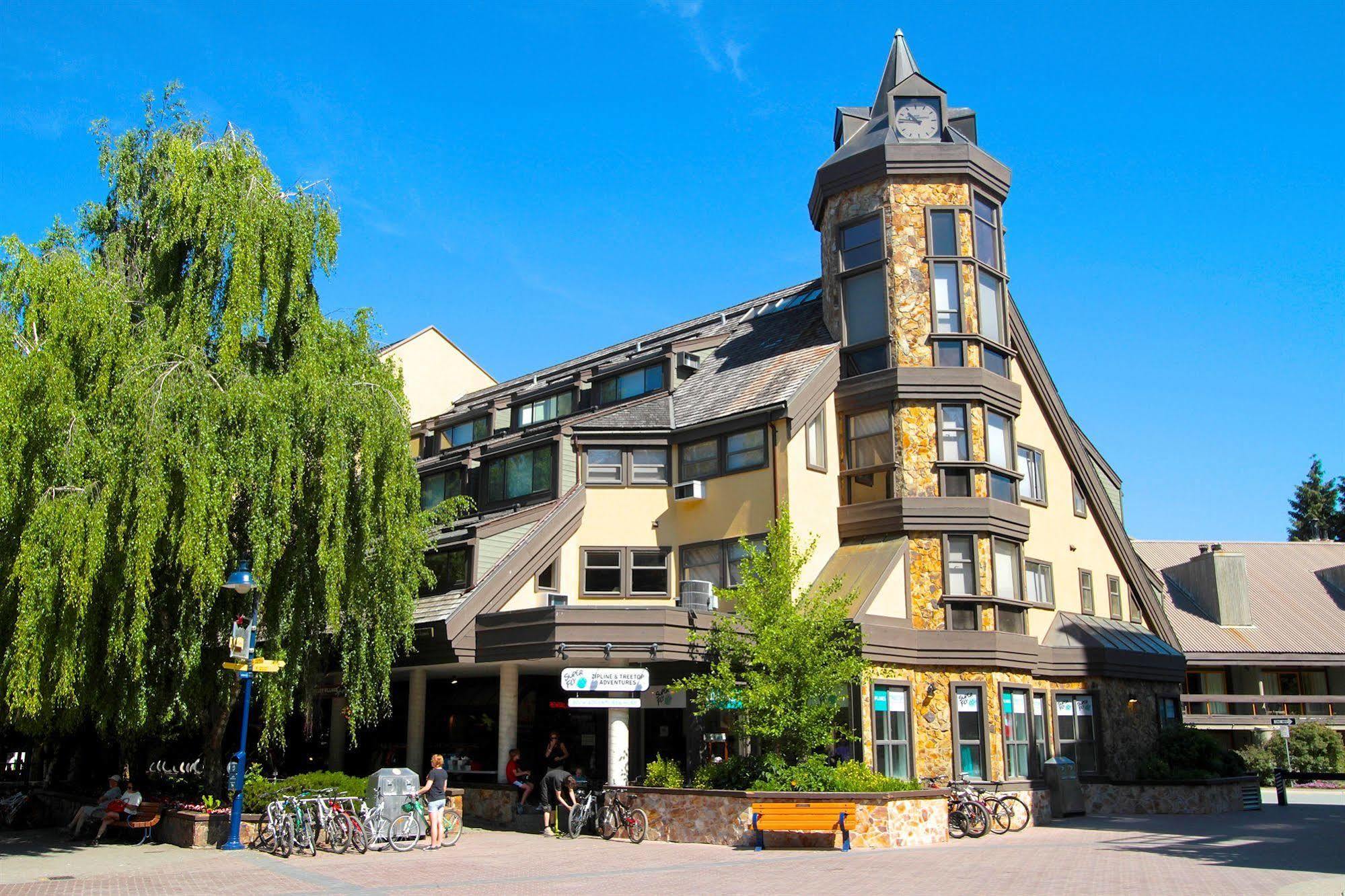 Clock Tower Resort 惠斯勒 外观 照片