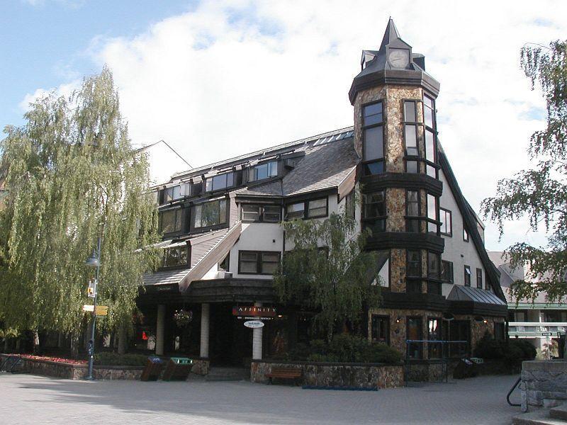 Clock Tower Resort 惠斯勒 外观 照片